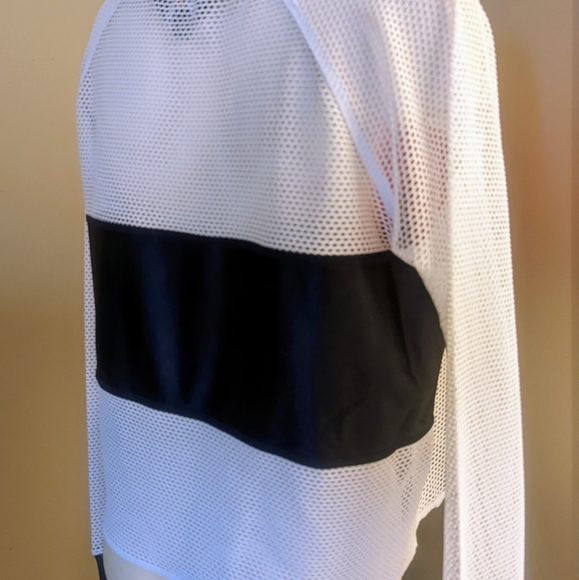 Women's | Tommy Hilfiger | NEP Mesh Top | Large - Picture 2 of 10